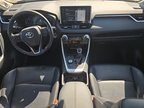 Used 2019 Toyota RAV4 Limited image 27