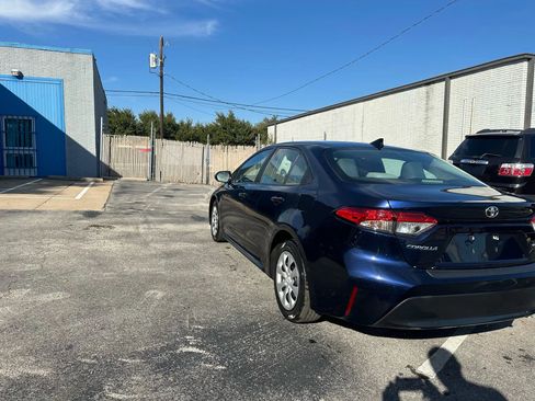 Used 2023 Toyota Corolla LE FWD image 5