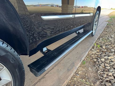 Used 2019 Cadillac Escalade Platinum image 26