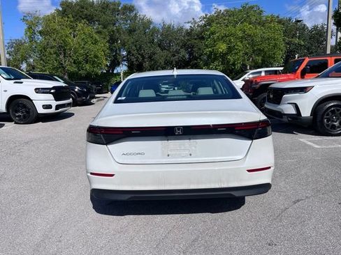 Used 2024 Honda Accord SE image 5