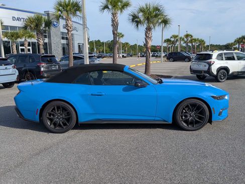 Used 2026 Ford Mustang Premium RWD image 3
