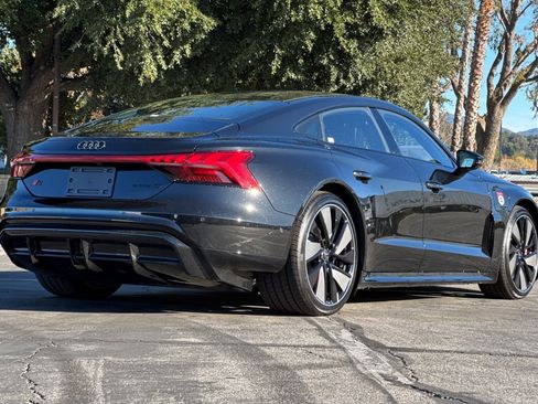 New 2026 Audi S e-tron GT Prestige image 4