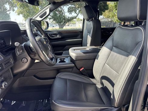 Used 2023 Chevrolet Tahoe Premier image 17