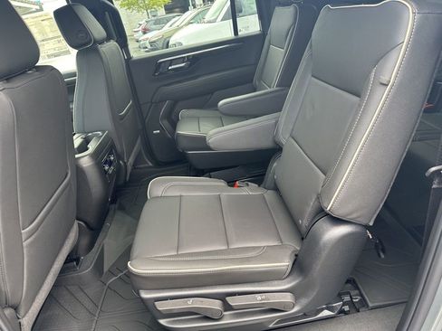 New 2026 Chevrolet Suburban Premier w/ Sun And Tow Package image 28