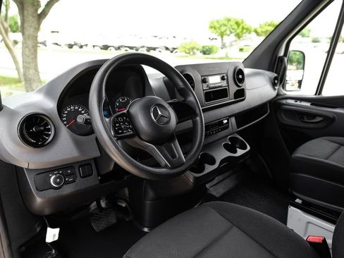 Used 2021 Mercedes-Benz Sprinter 2500 w/ Driver Convenience Package image 2