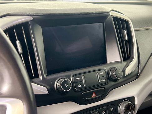 Used 2021 GMC Terrain SLE w/ Driver Convenience Package image 28