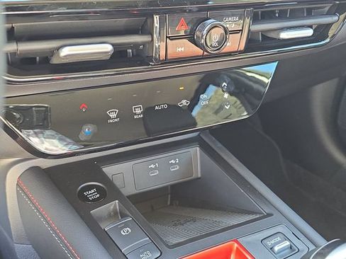 New 2026 Nissan Kicks SR FWD image 26