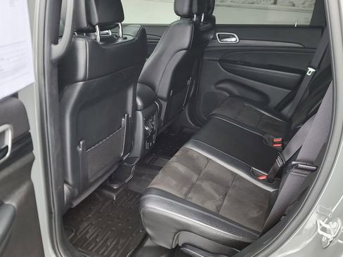 Used 2020 Jeep Grand Cherokee Altitude image 26