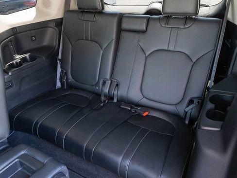 Used 2023 Honda Pilot Elite image 18