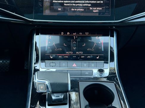 Used 2020 Audi Q7 3.0T Premium Plus w/ Premium Plus Package AWD/4WD image 20
