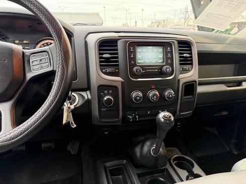 Used 2017 RAM 3500 Tradesman w/ Chrome Appearance Group image 14