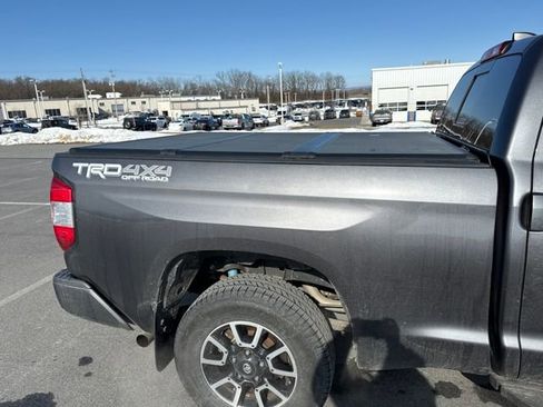 Used 2020 Toyota Tundra Limited w/ Limited Premium Package image 18