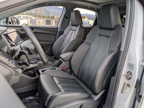 Used 2024 Audi Q4 e-tron Premium Plus image 30