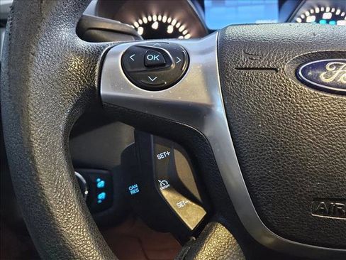 Used 2015 Ford Escape SE image 16