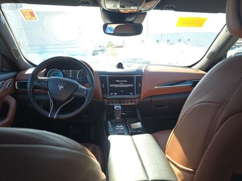 Used 2023 Maserati Levante GT image 13