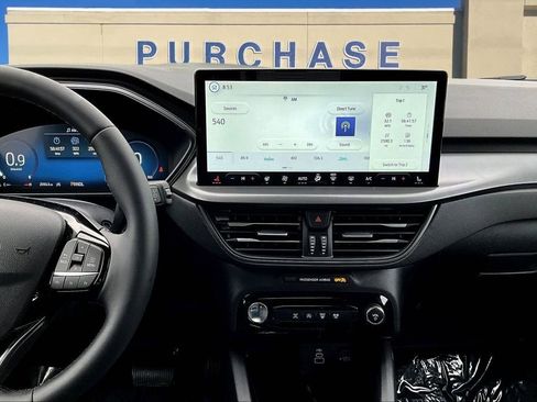 New 2025 Ford Escape Active w/ Active Premium Tech Pack image 6