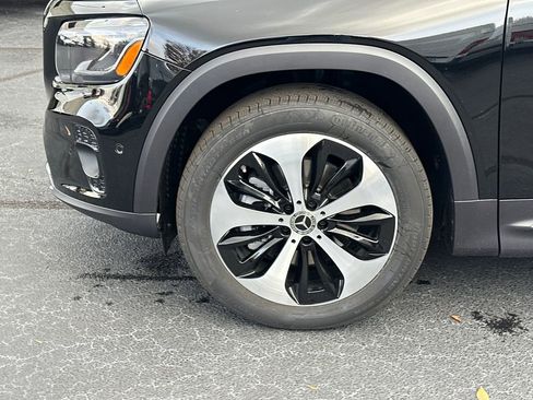 New 2026 Mercedes-Benz GLB 250 image 12