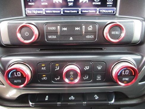 Used 2017 Chevrolet Silverado 1500 LT w/ Redline Edition AWD/4WD image 32