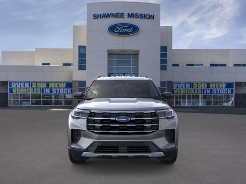New 2026 Ford Explorer Active AWD/4WD image 6