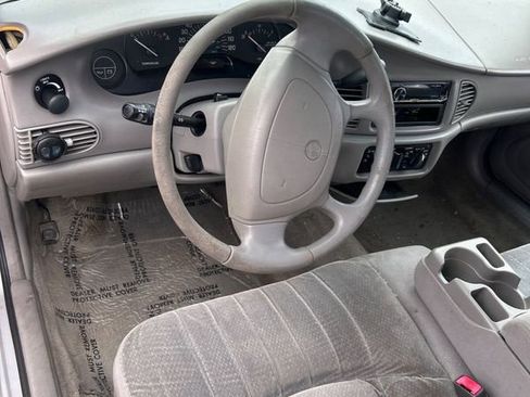 Used 2003 Buick Century Custom w/ Preferred Equipment Group 1SB image 2