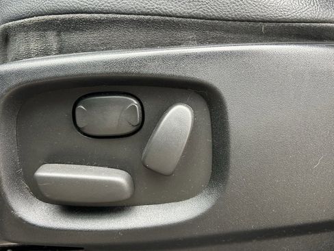 Used 2015 Land Rover LR4 HSE image 12