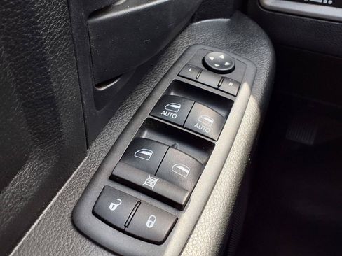 Used 2018 RAM 1500 Tradesman RWD image 13