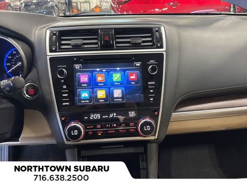 Used 2018 Subaru Outback 2.5i Limited image 6