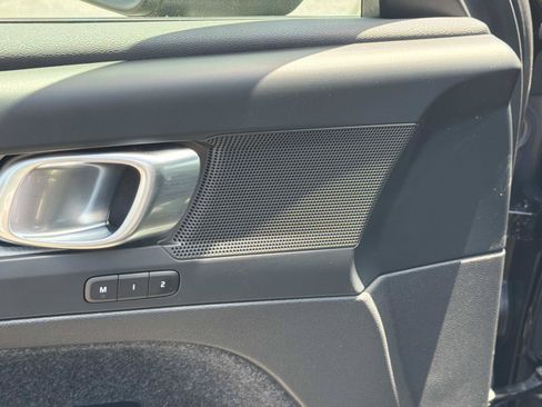 Certified 2026 Volvo XC40 B5 Plus AWD/4WD image 16