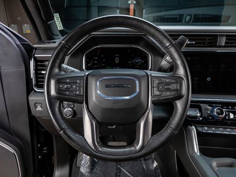 Used 2026 GMC Sierra 3500 Denali Ultimate AWD/4WD image 17