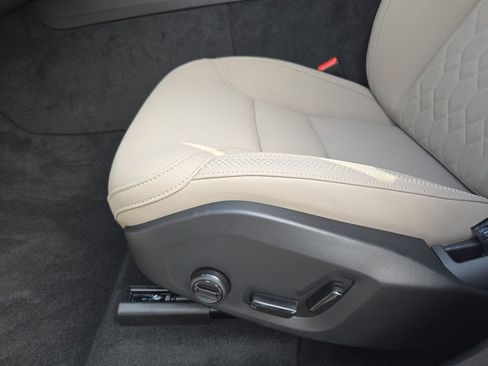 Used 2026 Volvo XC60 B5 Plus w/ Protection Package Premier image 26