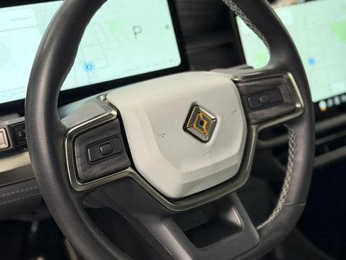 Used 2022 Rivian R1T Adventure AWD/4WD image 32