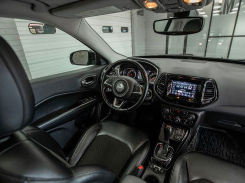 Used 2021 Jeep Compass Latitude w/ Sun and Sound Group image 17