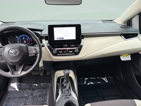 Used 2026 Toyota Corolla LE FWD image 11