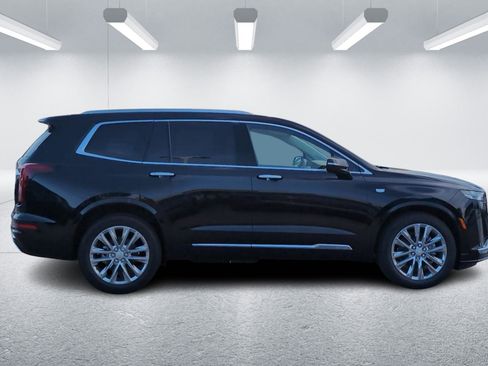 New 2025 Cadillac XT6 Premium Luxury image 6