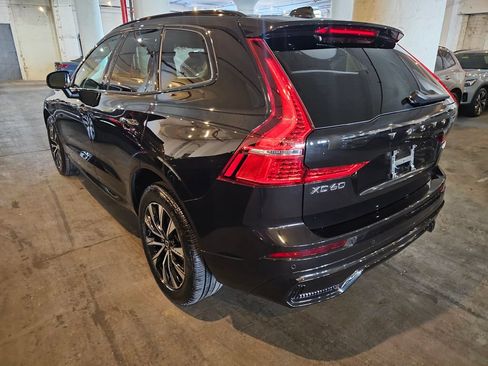 Certified 2025 Volvo XC60 B5 Core AWD/4WD image 3