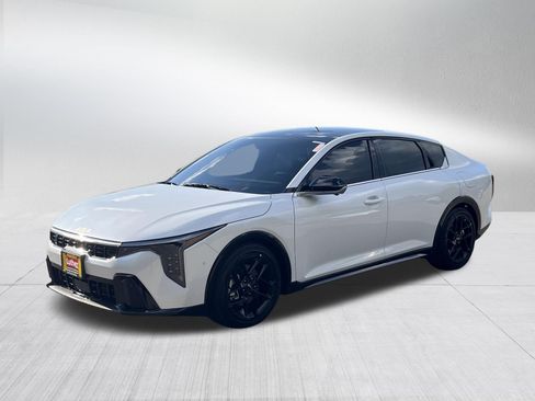 Used 2025 Kia K4 GT-Line Turbo FWD image 3