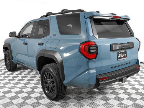 Used 2026 Toyota 4Runner SR5 AWD/4WD image 6