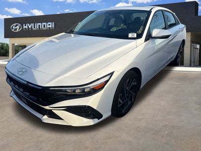 Used 2025 Hyundai Elantra Limited