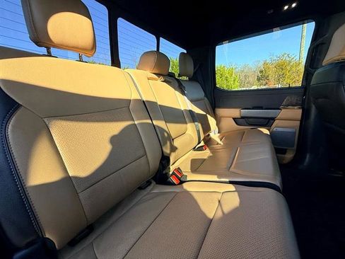 Used 2022 Ford F150 Lariat w/ Equipment Group 502A High image 31