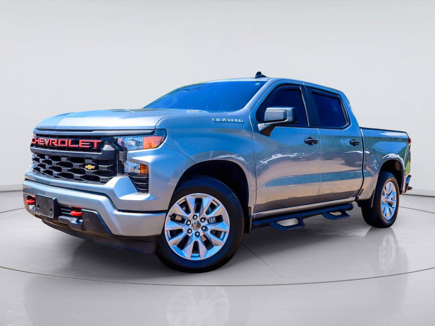 Used 2025 Chevrolet Silverado 1500 Custom RWD image 1