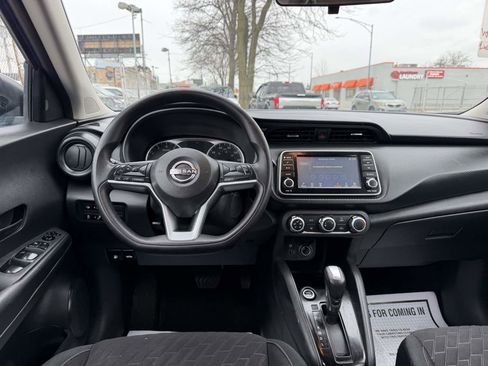 Used 2022 Nissan Kicks S FWD image 18