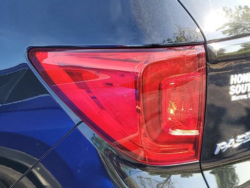 Certified 2024 Honda Passport EX-L image 11