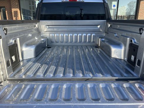 Used 2022 Ford Maverick XLT image 9