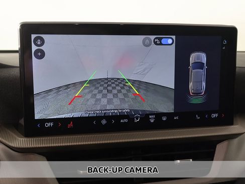 Used 2025 Ford Explorer Active image 5