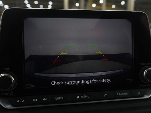 Used 2022 Nissan Rogue SV w/ SV Premium Package image 29