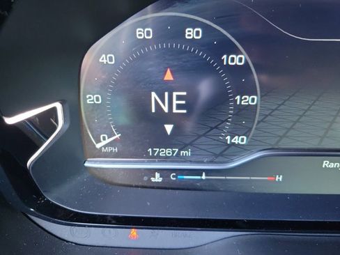 Used 2024 GMC Yukon Denali w/ Denali Reserve Package image 29