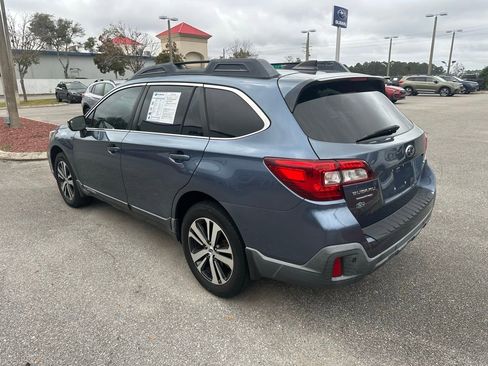 Used 2018 Subaru Outback 2.5i Limited image 9