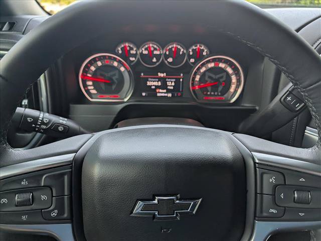 Used 2022 Chevrolet Silverado 1500 RST w/ Safety Package AWD/4WD image 38