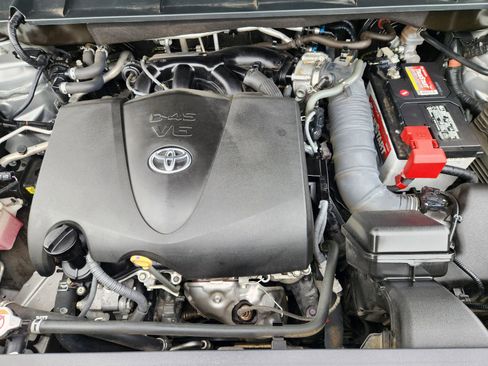 Used 2020 Toyota Highlander Limited image 41