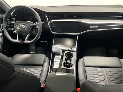 Used 2025 Audi RS 6 performance image 29
